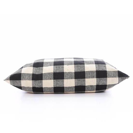 BUFFALO CHECK PLAID DOG BED FurniPaws
